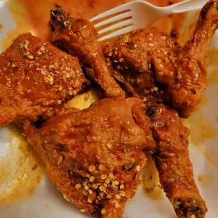 Screamin' Special,  is 3 Chicken Leg Quarters and 1 side. You select heat or  spice level.