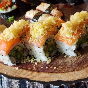 Pepper Salmon Roll