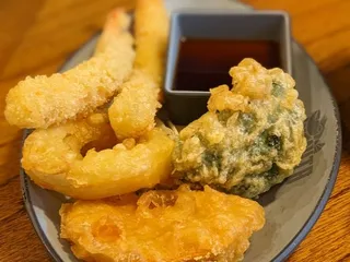 Wonita Sushi Seafood and Bar