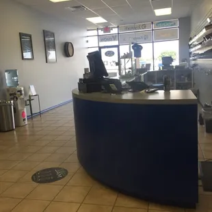 The nice clean environment of SCS vape with Stacey and Kelly taking great care of the customers