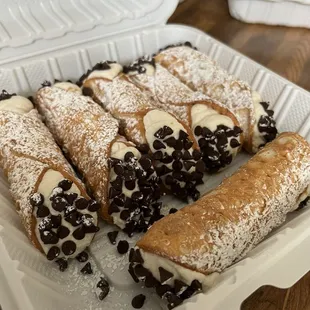 Chocolate Chip Cannolis