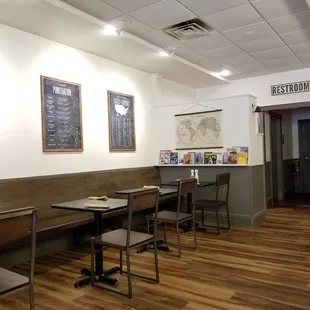 décor in dinning room