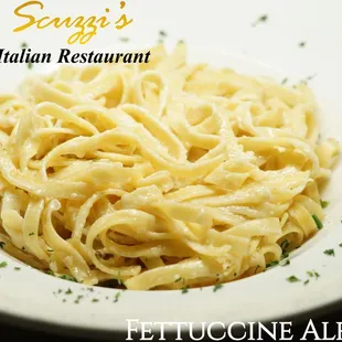 Scuzzi&apos;s Fettuccine Alfredo