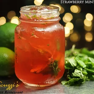 Scuzzi&apos;s Strawberry Mint Lemonade