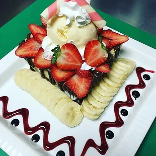 Honey Brick Toast with Strawberries and Banana!