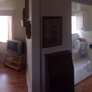 Pano from front door to kitchen.