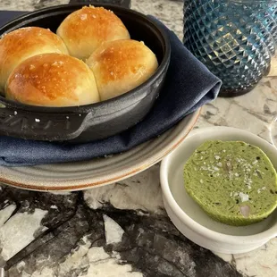 Rolls with pickled ramp butter