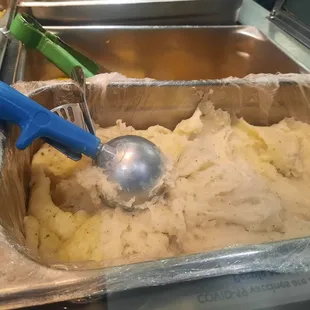 Garlic Butter Mashed Potatoes &amp; Corn