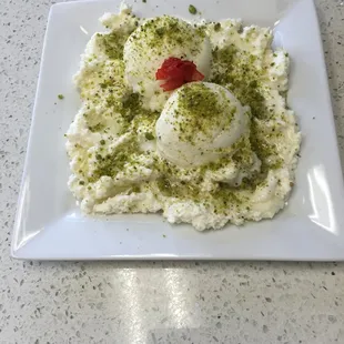 Avalanche Ashta with ice cream Ashta