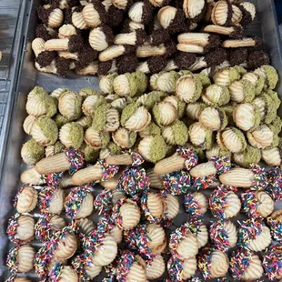 Petit four