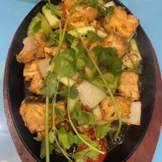 Shaken Salmon Steam Rice