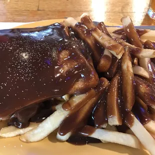 The weds. special, roast beef in white bread with fries and gravy. Get mushrooms with this! Heck, get double mushrooms!