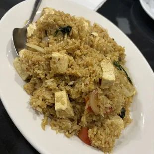 DE24. Spicy Basil Fried Rice