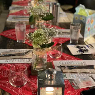 Seabirds let us decorate our table. It turned out so cute.