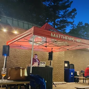 Outside trivia 10/18/21