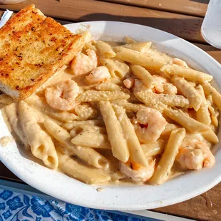 Shrimp pasta