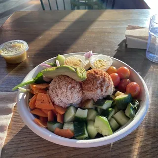 Salad with Tuna Salad