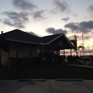 Shop with snack'ems, bait and drinks.