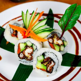 MR CRAB   blue crab, shrimp tempura &amp; baked lagostino in soy paper topped with 21 eel sauce