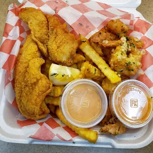 Fried fish and jumbo shrimp platter.
