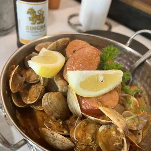 Clams with Cajun /Garlic sauce and sausages
