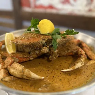 Dungeness Crab w/ Garlic Pepper &amp; Lemon Pepper