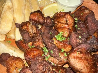 Neptuno's Bar & Grill