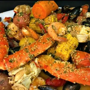 Seafood Boil - Get Your Hands Dirty!!