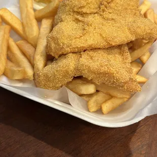 2 pcs fish plate - cornmeal style