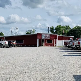 Building &amp; parking lot