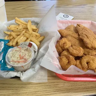Catfish and Shrimp Big Easy Deluxe Combo Platter