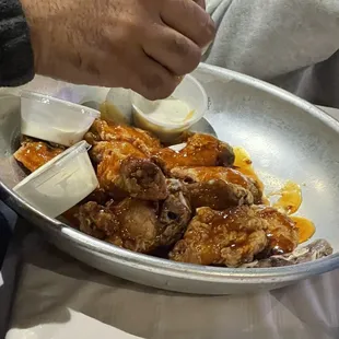 6 Piece Chicken Wings Basket