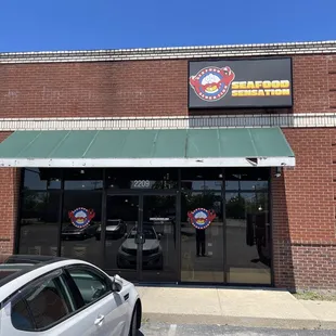 Front Door to the best hidden secret seafood place in town!