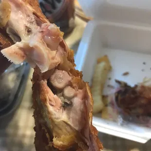 4 wings and fries