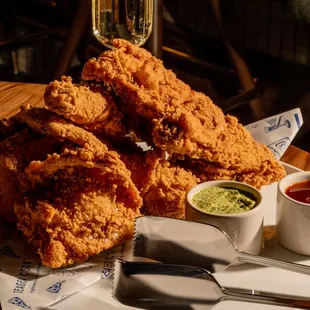 food, chicken wings and fried chicken, fried chicken wings, fried chicken, poultry, bbq chicken, chicken, bbq wings, chicken wings
