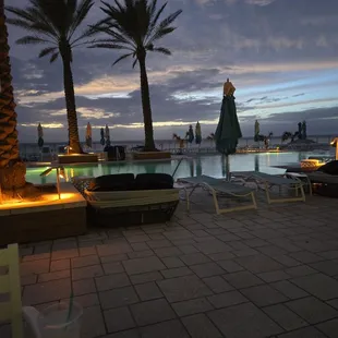 Dining El Fresco
