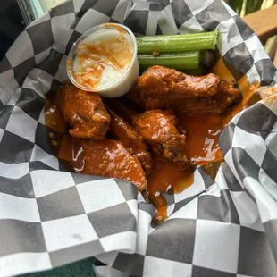 fried chicken, bbq chicken, bbq wings, food, poultry, chicken wings and fried chicken, fried chicken wings, chicken, chicken wings