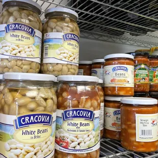 Beans and condiments