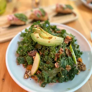 Kale &amp; Avocado Salad