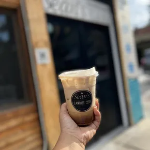 Iced Sean&apos;s Latte w/Oat Milk