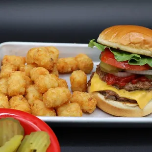 Double Chee burger W/Tater tots