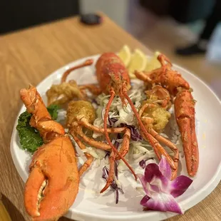 8/2022 Here's the body! It's lobster tempura! This was wonderful and didn't expect it to be that delish!  Super lightly battered.