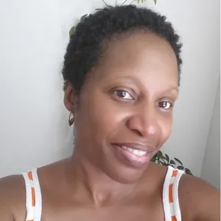 Kelli T.