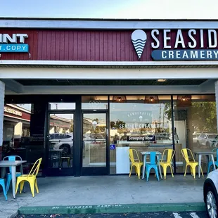 Next-level ice cream alert in Long Beach! Seaside Creamery&apos;s house-made ice cream is made utilizing a custard base. Come try the difference!