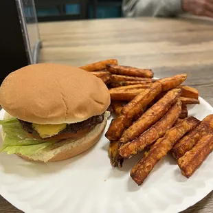 Cheeseburger &amp; sweet potato fries