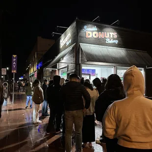 Line outside, not too long 9.0/10