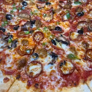 SD Local Pizza: Pepperoni, Sausage, Mushroom, Green Bell Peppers, And Black Olives