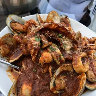 Seafood Diablo - you can get 50/50 spicy marinara and non-spicy marinara. This is HUGE portions, and so good!