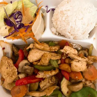 Cashew nut chicken lunch special $11