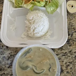 Green curry chicken $12